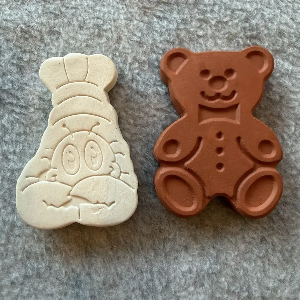 Lot of 2 Terracotta Brown Sugar Savers Softeners 1 Sugar Bear & 1 White Lobster